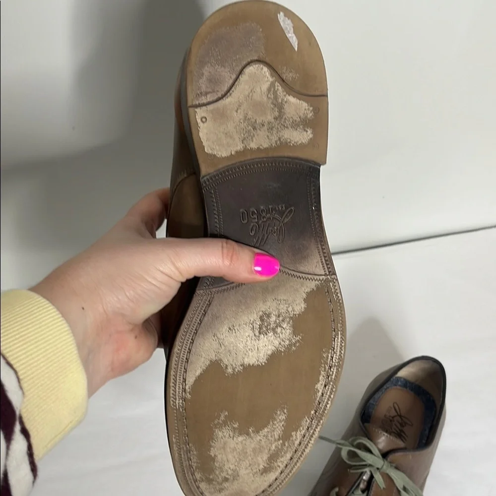 Men's Brown Leather Shoes - Picture 3 of 5